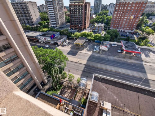 Image quality insufficient for description - #1208 9939 109 St Nw, Edmonton, AB - Outdoor