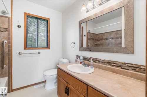 53006 Rge Road 14, Rural Parkland County, AB - Indoor Photo Showing Bathroom