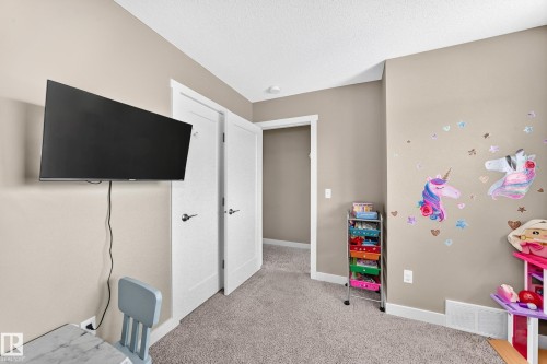 689 Black Boulevard, Leduc, AB - Indoor