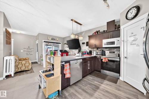 689 Black Boulevard, Leduc, AB - Indoor Photo Showing Kitchen