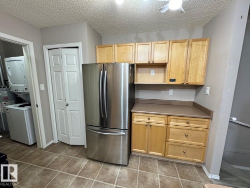 #28 2508 Hanna Cr Nw, Edmonton, AB - Indoor