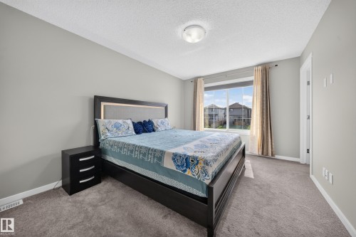 2366 Wonnacott Crescent Sw, Edmonton, AB - Indoor Photo Showing Bedroom