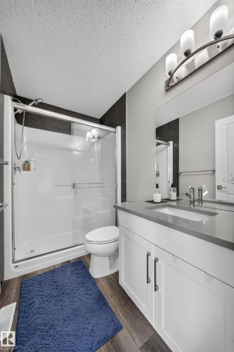 2366 Wonnacott Crescent Sw, Edmonton, AB - Indoor Photo Showing Bathroom