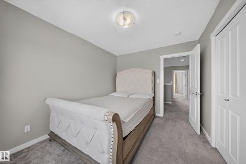 2366 Wonnacott Crescent Sw, Edmonton, AB - Indoor Photo Showing Bedroom