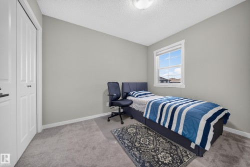 2366 Wonnacott Crescent Sw, Edmonton, AB - Indoor Photo Showing Bedroom