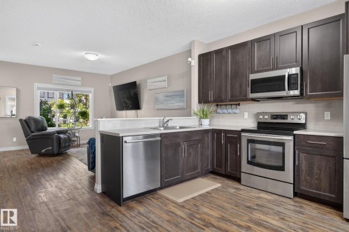21 Currant Crescent, Fort Saskatchewan, AB - Indoor Photo Showing Kitchen With Stainless Steel Kitchen
