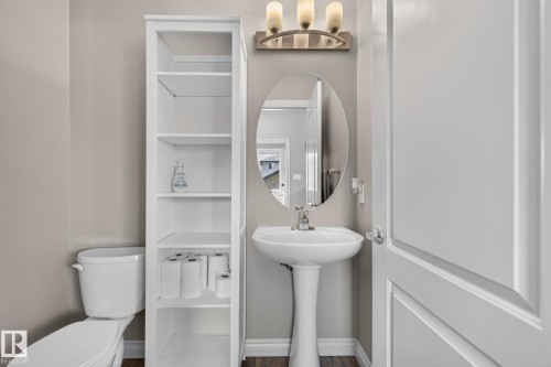 21 Currant Crescent, Fort Saskatchewan, AB - Indoor Photo Showing Bathroom