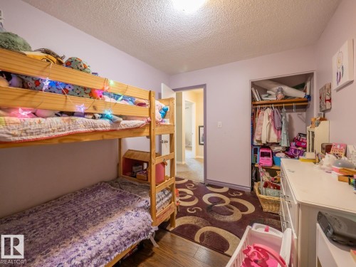 208 Grandin Village, St. Albert, AB - Indoor Photo Showing Bedroom