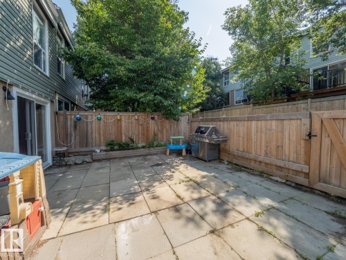 208 Grandin Village, St. Albert, AB - Outdoor