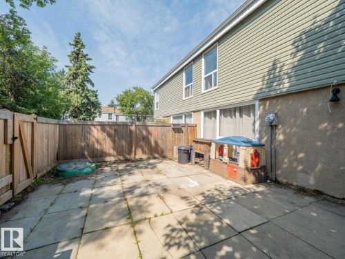 208 Grandin Village, St. Albert, AB - Outdoor