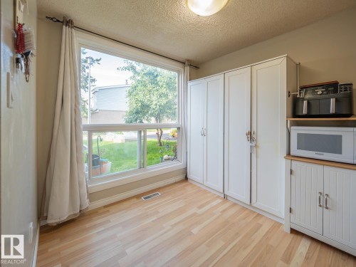 208 Grandin Village, St. Albert, AB - Indoor