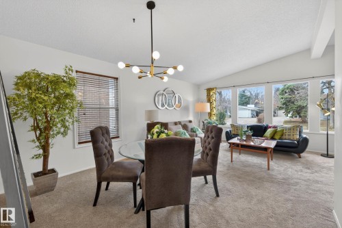 2 Fermont Street, St. Albert, AB - Indoor Photo Showing Dining Room