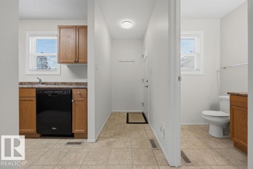 10473 24 Avenue Nw, Edmonton, AB - Indoor Photo Showing Bathroom