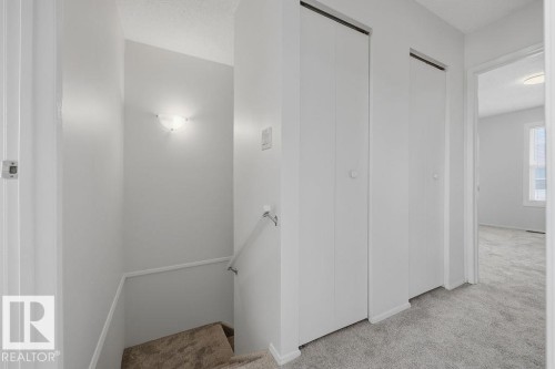 10473 24 Avenue Nw, Edmonton, AB - Indoor Photo Showing Other Room