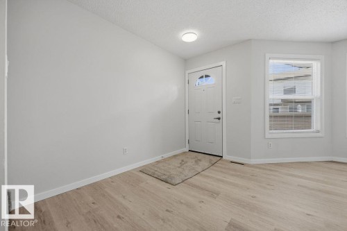 10473 24 Avenue Nw, Edmonton, AB - Indoor Photo Showing Other Room