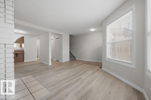 10473 24 Avenue Nw, Edmonton, AB - Indoor Photo Showing Other Room