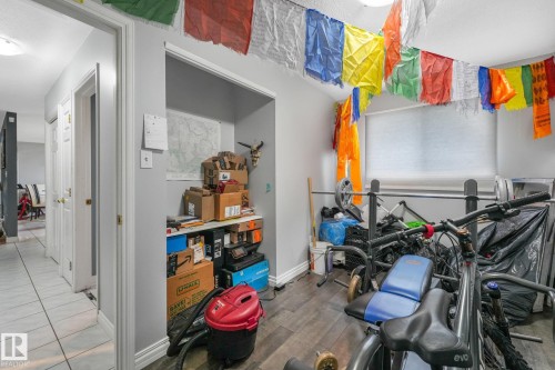 8712 137 Avenue Nw, Edmonton, AB - Indoor Photo Showing Other Room