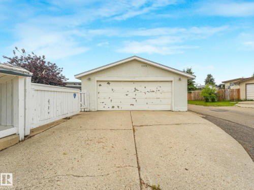 8712 137 Avenue Nw, Edmonton, AB - Outdoor With Exterior