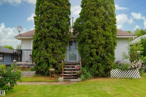4510 55 Avenue, Barrhead, AB - Outdoor
