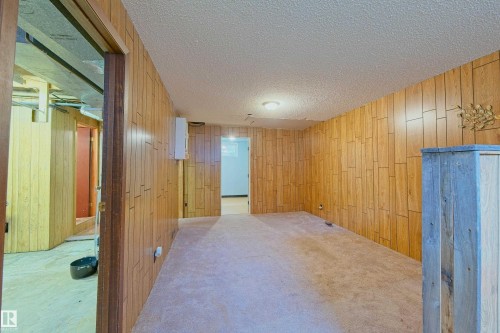 4510 55 Avenue, Barrhead, AB - Indoor