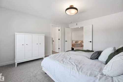 4618 170A Avenue Nw, Edmonton, AB - Indoor Photo Showing Bedroom