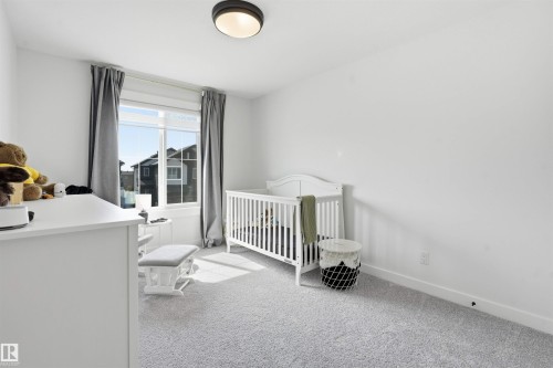 4618 170A Avenue Nw, Edmonton, AB - Indoor Photo Showing Bedroom