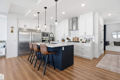 4618 170A Avenue Nw, Edmonton, AB - Indoor Photo Showing Kitchen With Upgraded Kitchen