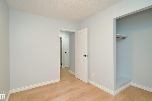 3rd bedroom - 1679 Lakewood Road Nw, Edmonton, AB - Indoor Photo Showing Other Room