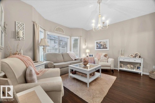 #52 1780 Glastonbury Bv Nw, Edmonton, AB - Indoor Photo Showing Living Room