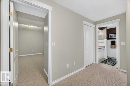 #52 1780 Glastonbury Bv Nw, Edmonton, AB - Indoor Photo Showing Other Room