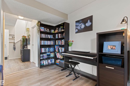 #64 3221 119 St Nw, Edmonton, AB - Indoor