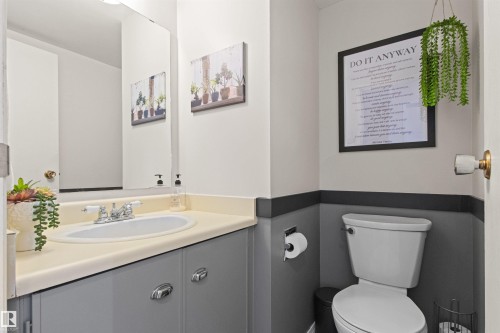 #64 3221 119 St Nw, Edmonton, AB - Indoor Photo Showing Bathroom