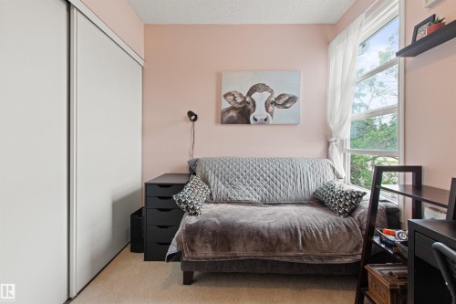 #64 3221 119 St Nw, Edmonton, AB - Indoor Photo Showing Bedroom