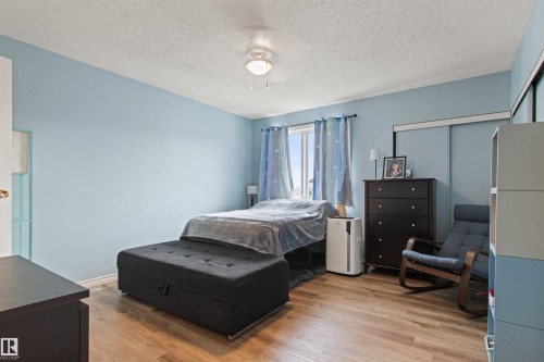 #64 3221 119 St Nw, Edmonton, AB - Indoor Photo Showing Bedroom