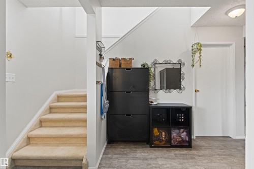 #64 3221 119 St Nw, Edmonton, AB - Indoor Photo Showing Other Room