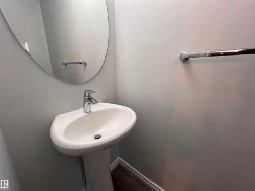 #31 20 Augustine Cr, Sherwood Park, AB - Indoor Photo Showing Bathroom