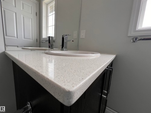 #31 20 Augustine Cr, Sherwood Park, AB - Indoor Photo Showing Bathroom