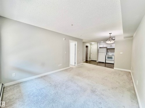 #111 11511 27 Av Nw, Edmonton, AB - Indoor Photo Showing Other Room