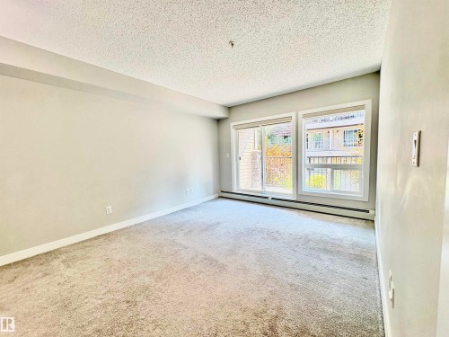 #111 11511 27 Av Nw, Edmonton, AB - Indoor Photo Showing Other Room