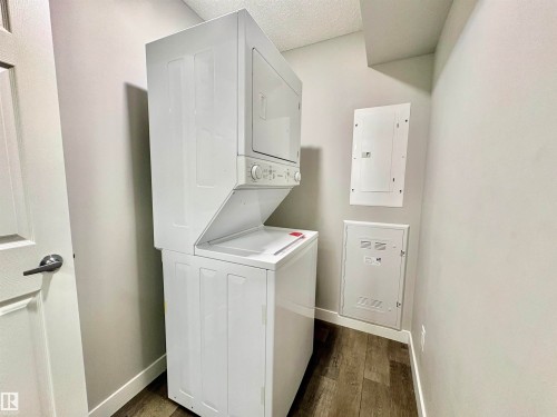 #111 11511 27 Av Nw, Edmonton, AB - Indoor Photo Showing Laundry Room