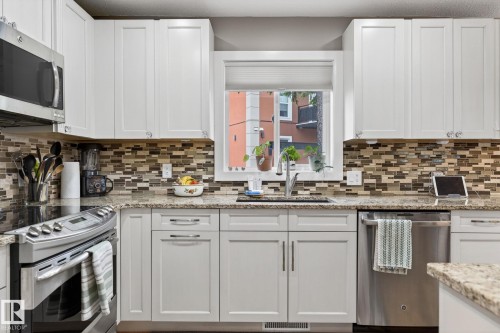 10108 144 Street Nw, Edmonton, AB - Indoor Photo Showing Kitchen