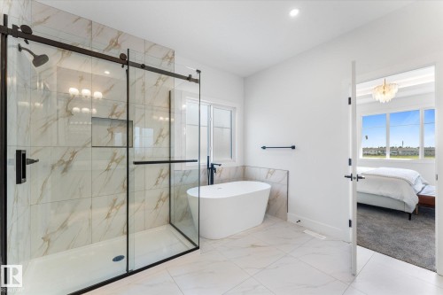 12 Cobblestone Gate, Spruce Grove, AB - Indoor Photo Showing Bathroom