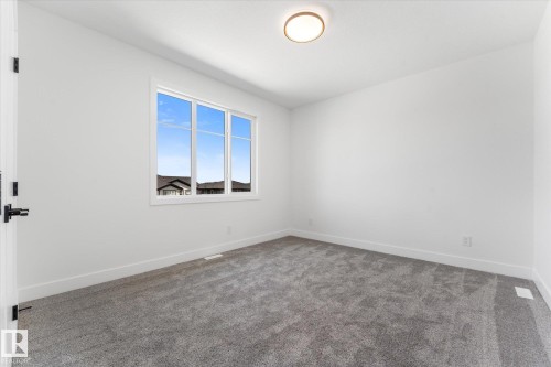 12 Cobblestone Gate, Spruce Grove, AB - Indoor Photo Showing Other Room