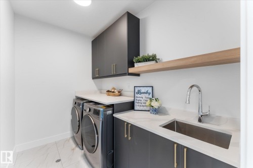 12 Cobblestone Gate, Spruce Grove, AB - Indoor Photo Showing Laundry Room