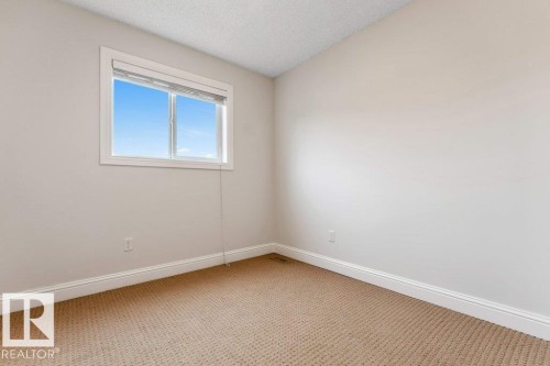 3545 11 Street Nw, Edmonton, AB - Indoor Photo Showing Other Room