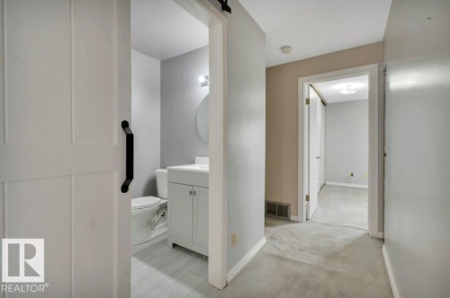 #22 1651 46 St Nw, Edmonton, AB - Indoor Photo Showing Other Room