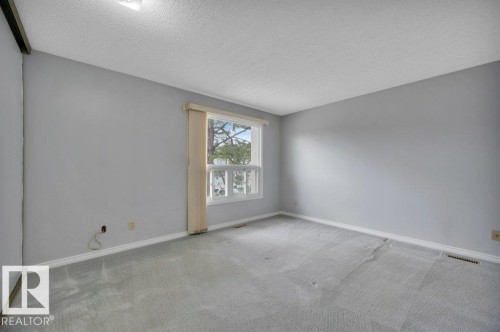 #22 1651 46 St Nw, Edmonton, AB - Indoor Photo Showing Other Room