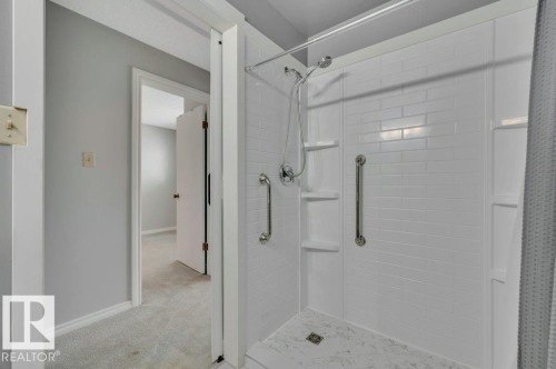 #22 1651 46 St Nw, Edmonton, AB - Indoor Photo Showing Other Room