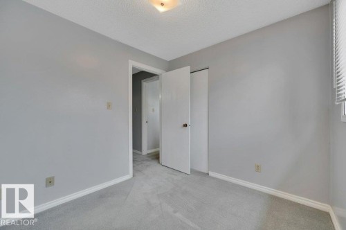 #22 1651 46 St Nw, Edmonton, AB - Indoor Photo Showing Other Room