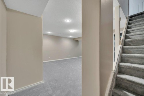 #22 1651 46 St Nw, Edmonton, AB - Indoor Photo Showing Other Room